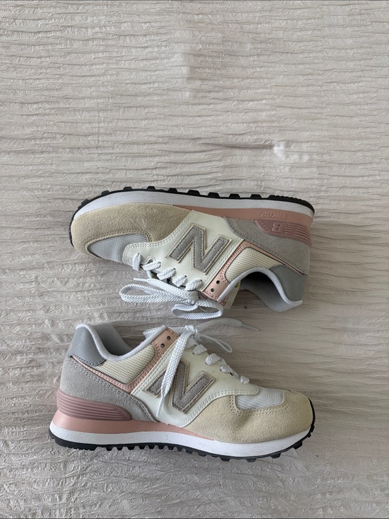 New Balance Shoes - New Balance sneakers in cream, blush & gray